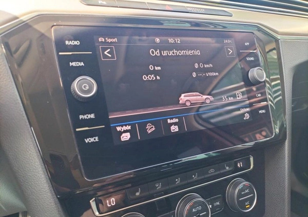 Volkswagen Passat cena 109900 przebieg: 135094, rok produkcji 2019 z Sanok małe 596